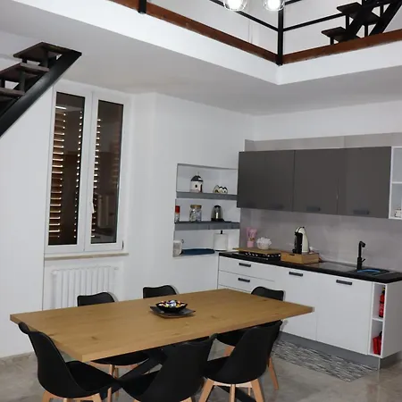 Laviano House * Brindisi